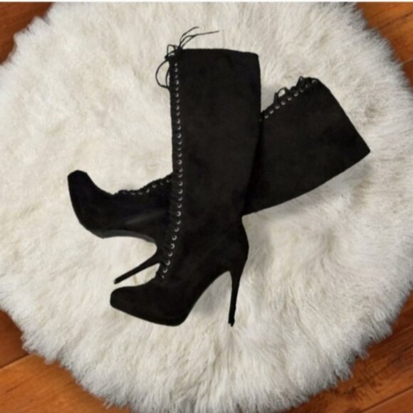 Black Eyelet Lace Up Platform Suedette Boots - Picture 7 of 16